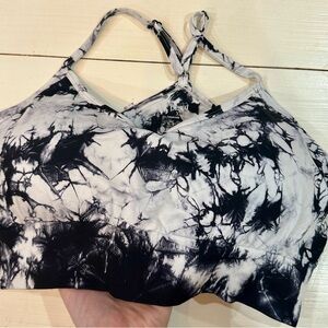 Pro Fit XL black and white tie-dye strappy sports bra, worn once